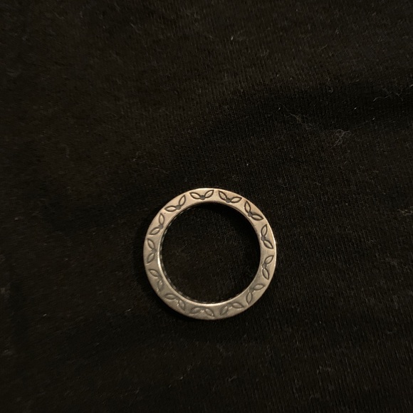 PANDORA silver ring with black crystals - Picture 3 of 5